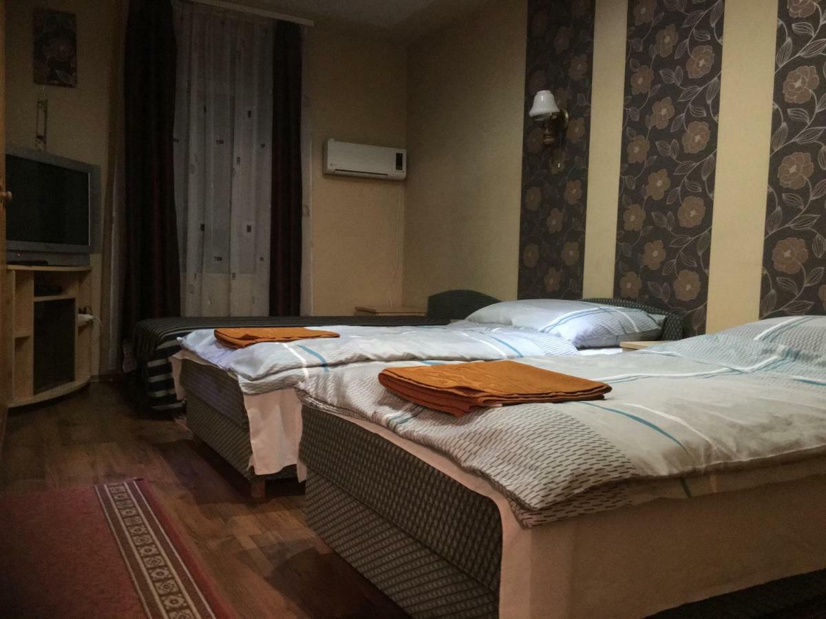 Apartament Levendula Apartmanhaz Sümeg Zewnętrze zdjęcie
