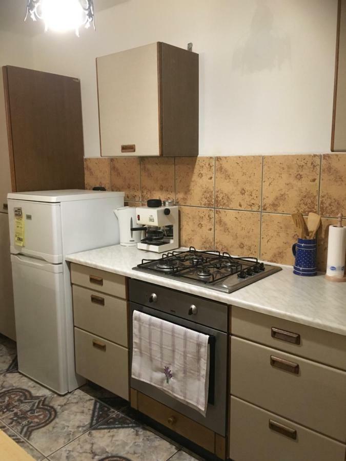 Apartament Levendula Apartmanhaz Sümeg Zewnętrze zdjęcie